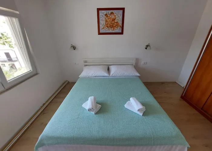 Babic アパート トロギール