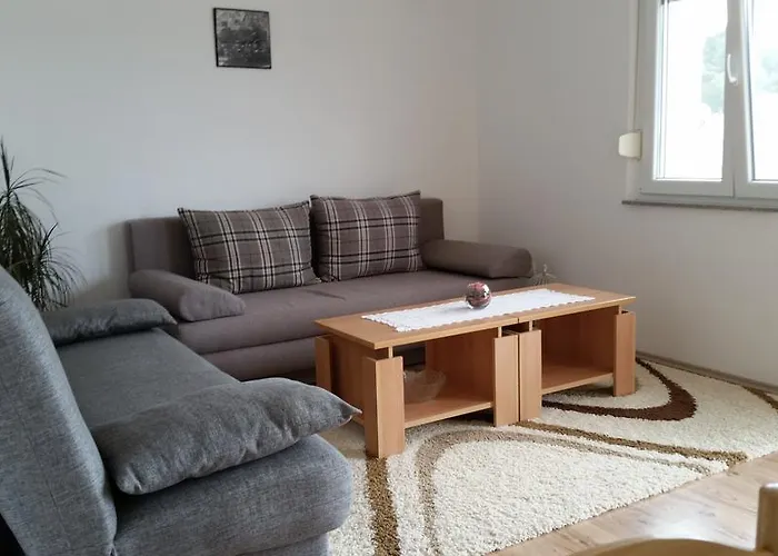 アパート Babic トロギール